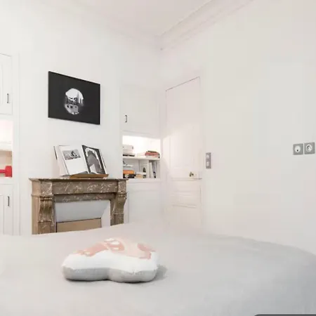Apartment Stylish Montmartre Paris