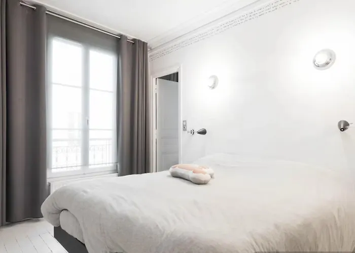 Apartment Stylish Montmartre Paris