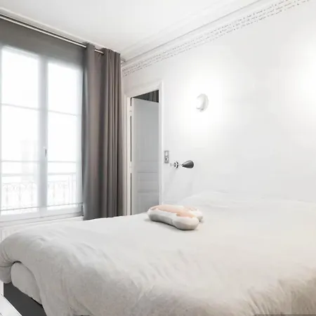 Apartment Stylish Montmartre Paris